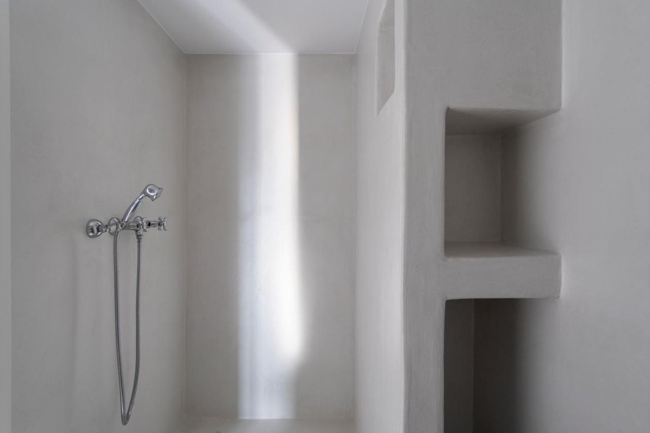 Parikia's Crossroad 3 Bedroom House